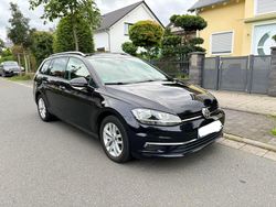 Schwarz Gebraucht 2017 VW Golf VII Kombi | 10.199 € (Fairer Preis)