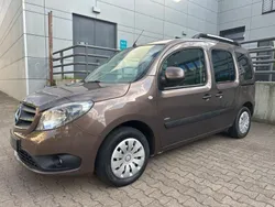 Braun Gebraucht 2016 Mercedes Citan 111 Kombi | 9.980 € (Guter Preis)