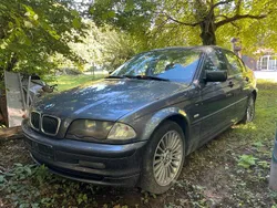 Grau Gebraucht 1998 BMW 320 Limousine | 2.750 € (Fairer Preis)