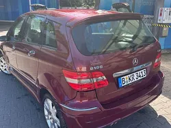 Rot Gebraucht 2006 Mercedes B180 Van / Kleinbus | 5.500 € (Fairer Preis)