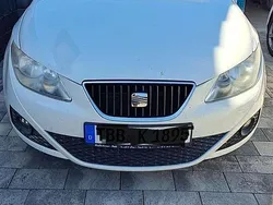 Weiß Gebraucht 2012 Seat Ibiza ST Style Kombi | 4.000 € (Fairer Preis)