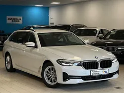 Weiß Gebraucht 2022 BMW 520 Performance Limousine | 26.797 € (Superpreis)