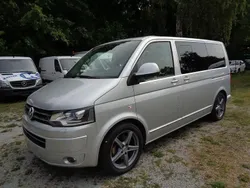Reflexsilber metallic Gebraucht 2015 VW T5 Highline Van | 16.300 € (Superpreis)