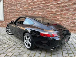 Schwarz Gebraucht 2001 Porsche 911 Carrera Coupé | 35.996 € (Fairer Preis)