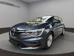 Grau Gebraucht 2023 Renault Mégane IV Business Limousine | 14.490 € (Fairer Preis)