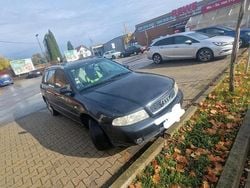 Schwarz Gebraucht 2000 Audi A4 Kombi | 800 € (Guter Preis)