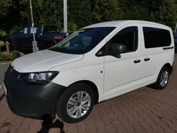 Weiß Gebraucht 2021 VW Caddy Van / Kleinbus | 20.990 € (Etwas zu teuer)