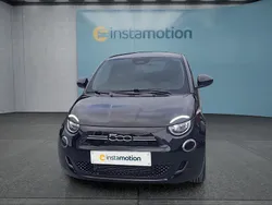 Schwarz Neu 2025 Fiat 500e Kleinwagen | 27.249 € (Superpreis)