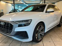 Weiß Gebraucht 2018 Audi Q8 S-Line SUV | 49.950 € (Teuer)