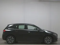 Mercedes B200