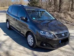 Braun Gebraucht 2017 Seat Alhambra Ecomotive Van / Kleinbus | 18.500 € (Fairer Preis)