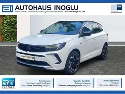 Weiß weiss (metallic) Gebraucht 2024 Opel Grandland X Ultimate SUV | 25.980 € (Guter Preis)