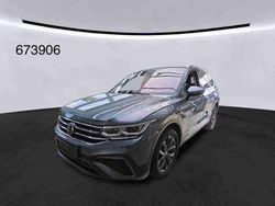 Grau Gebraucht 2022 VW Tiguan Allspace Life SUV | 29.950 € (Guter Preis)