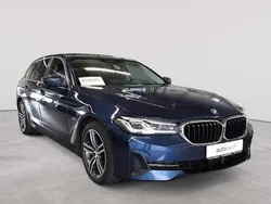 Phytonicblau metallic Gebraucht 2022 BMW 530e Sport Line Kombi | 25.690 € (Superpreis)