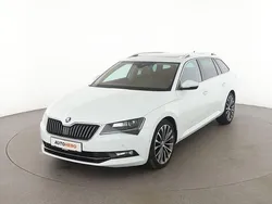 Weiß Gebraucht 2015 Skoda Superb LAURIN & KLEMENT Kombi | 21.200 € (Teuer)