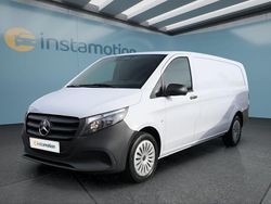 Weiß Gebraucht 2024 Mercedes Vito Van / Kleinbus | 39.049 € (Teuer)