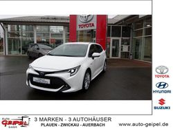 Schneeweiß Gebraucht 2021 Toyota Corolla Team Kombi | 22.450 € (Fairer Preis)