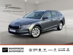 Grau (graphitegrau metallic) Gebraucht 2025 Skoda Octavia Selection Kombi | 29.490 € (Superpreis)