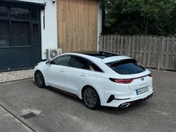 Weiß Gebraucht 2021 Kia ProCeed GT Kleinwagen | 18.950 € (Guter Preis)