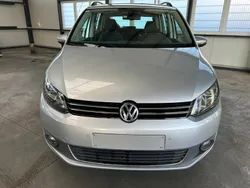 Grau Gebraucht 2011 VW Touran Comfortline Van / Kleinbus | 13.350 € (Teuer)