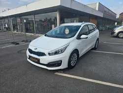Weiß Gebraucht 2018 Kia Ceed Limousine | 11.900 € (Fairer Preis)