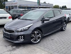 Grau Gebraucht 2017 Kia Ceed GT-Line Limousine | 9.900 € (Guter Preis)