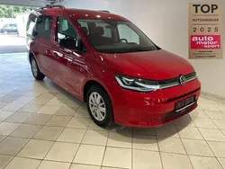 Rot Gebraucht 2023 VW Caddy Van / Kleinbus | 39.399 € (Teuer)