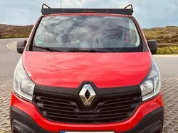 Rot Gebraucht 2018 Renault Trafic Komfort Van | 10.199 €