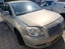 Grau Gebraucht 2005 Toyota Avensis Executive Kleinwagen | 2.700 € (Superpreis)