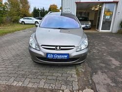 Gold Gebraucht 2003 Peugeot 307 Kombi | 1.695 € (Etwas zu teuer)