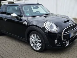 Schwarz Gebraucht 2017 Mini Cooper S Kleinwagen | 18.000 € (Fairer Preis)
