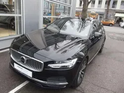 Black solid "stone" / solid Gebraucht 2021 Volvo V90 Inscription Kombi | 36.490 € (Guter Preis)