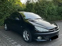 Schwarz Gebraucht 2003 Peugeot 206 CC Cabrio | 1.400 € (Fairer Preis)