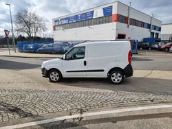 Weiß Gebraucht 2013 Fiat Doblò Van / Kleinbus | 5.999 € (Etwas zu teuer)