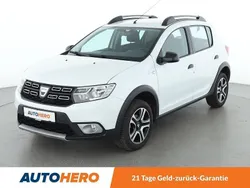 Weiß Gebraucht 2018 Dacia Sandero Celebration Kleinwagen | 10.090 € (Fairer Preis)