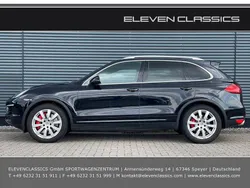 Schwarz Gebraucht 2012 Porsche Cayenne Turbo SUV | 35.000 € (Teuer)