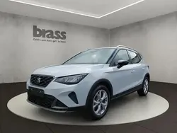 Nevada weiß metallic/midnight schwarz metallic Neu 2025 Seat Arona SUV | 22.950 € (Superpreis)