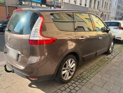 Gold Gebraucht 2010 Renault Scénic III Van / Kleinbus | 2.500 € (Guter Preis)