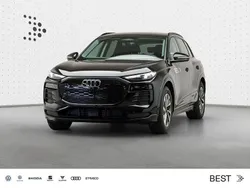 Mythosschwarz metallic Gebraucht 2025 Audi Q6 e-tron Performance SUV | 70.945 € (Superpreis)