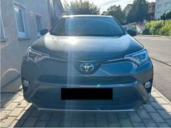Grau Gebraucht 2017 Toyota RAV4 Hybrid Comfort SUV | 18.999 €