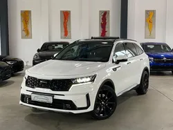 Schneeweiss Gebraucht 2021 Kia Sorento Spirit SUV | 34.900 € (Guter Preis)