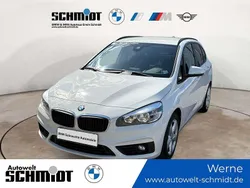 Alpinweiß Gebraucht 2015 BMW 218 Active Tourer Advantage Van / Kleinbus | 7.690 € (Fairer Preis)