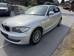 Silber Gebraucht 2010 BMW 118 Advantage Kleinwagen | 1.800 € (Fairer Preis)