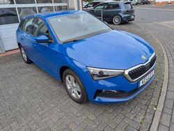Blau Gebraucht 2020 Skoda Scala Dynamic Kleinwagen | 18.607 € (Guter Preis)