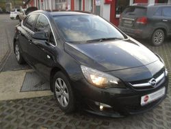 Grün Gebraucht 2016 Opel Astra Exklusiv Limousine | 9.485 € (Fairer Preis)