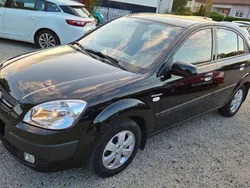 Schwarz Gebraucht 2009 Kia Rio Limousine | 4.990 € (Etwas zu teuer)