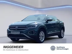 Petroleum blue metallic (metallic) Gebraucht 2023 VW T-Roc Style SUV | 28.990 € (Fairer Preis)