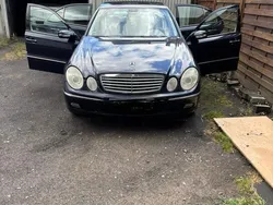 Blau Gebraucht 2006 Mercedes E280 Limousine | 2.000 € (Superpreis)