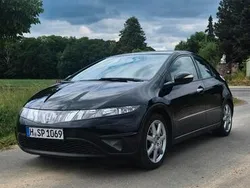 Schwarz Gebraucht 2006 Honda Civic Kleinwagen | 2.900 €