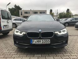 Schwarz Gebraucht 2016 BMW 320 Sport Line Limousine | 11.799 € (Fairer Preis)